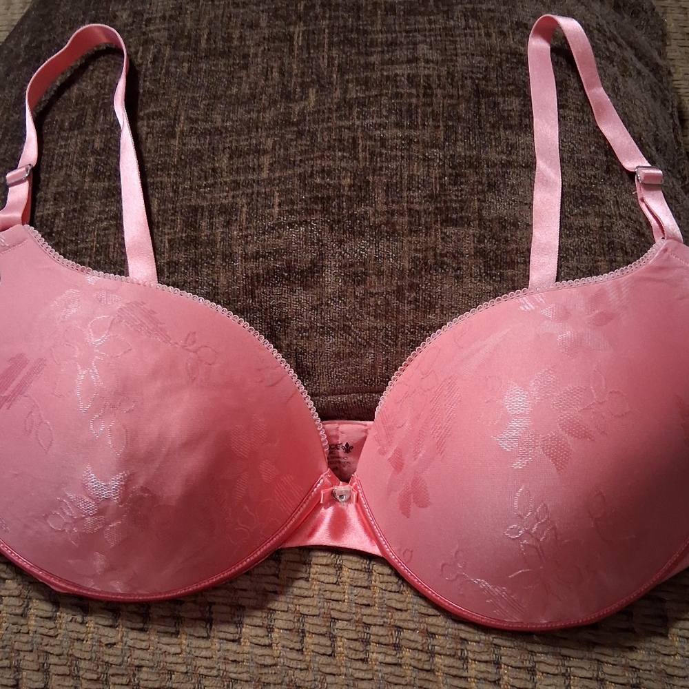 Elegant Women's Lace Bras - Set of 3 - Picture 3 of 10